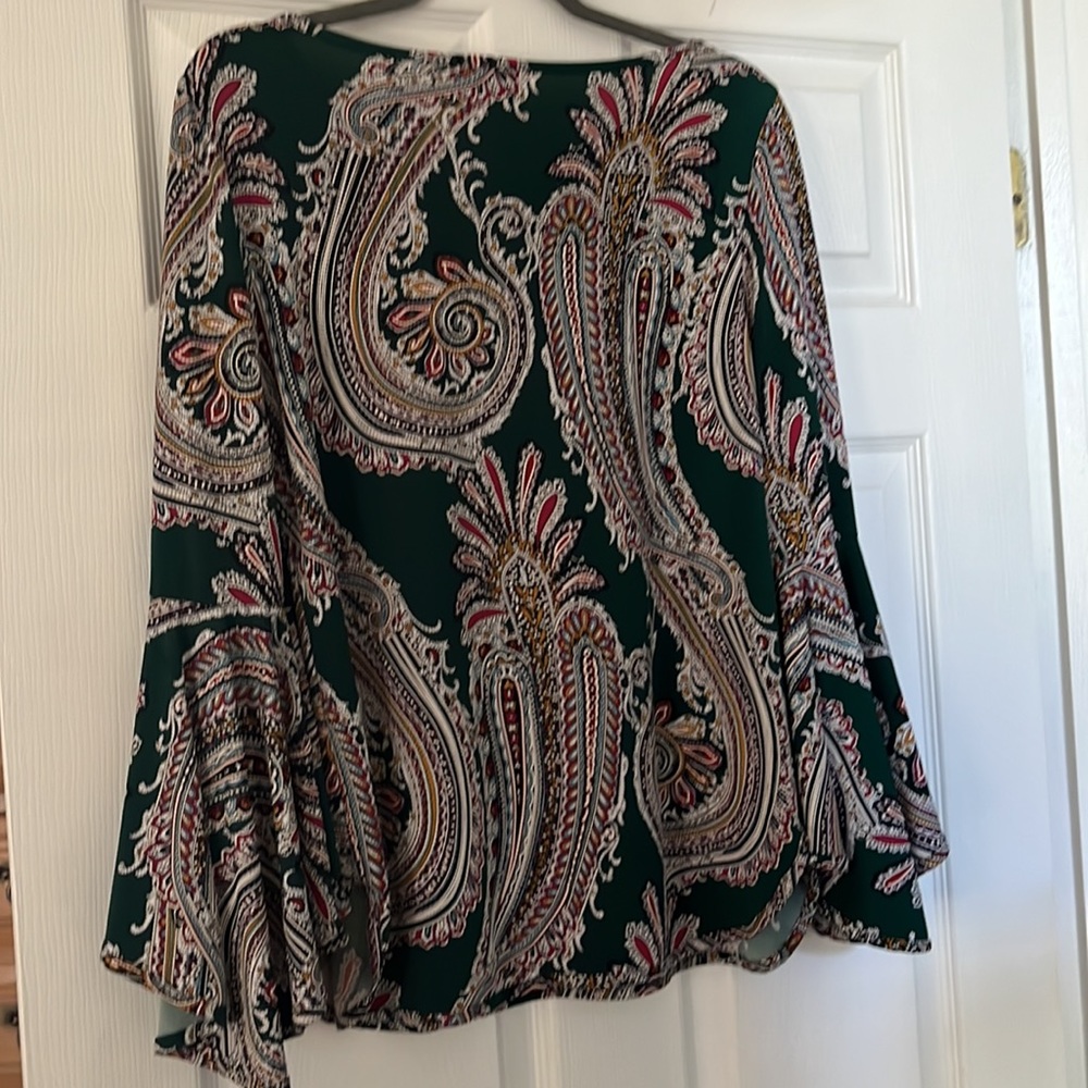 Green paisley multi colored blouse size med